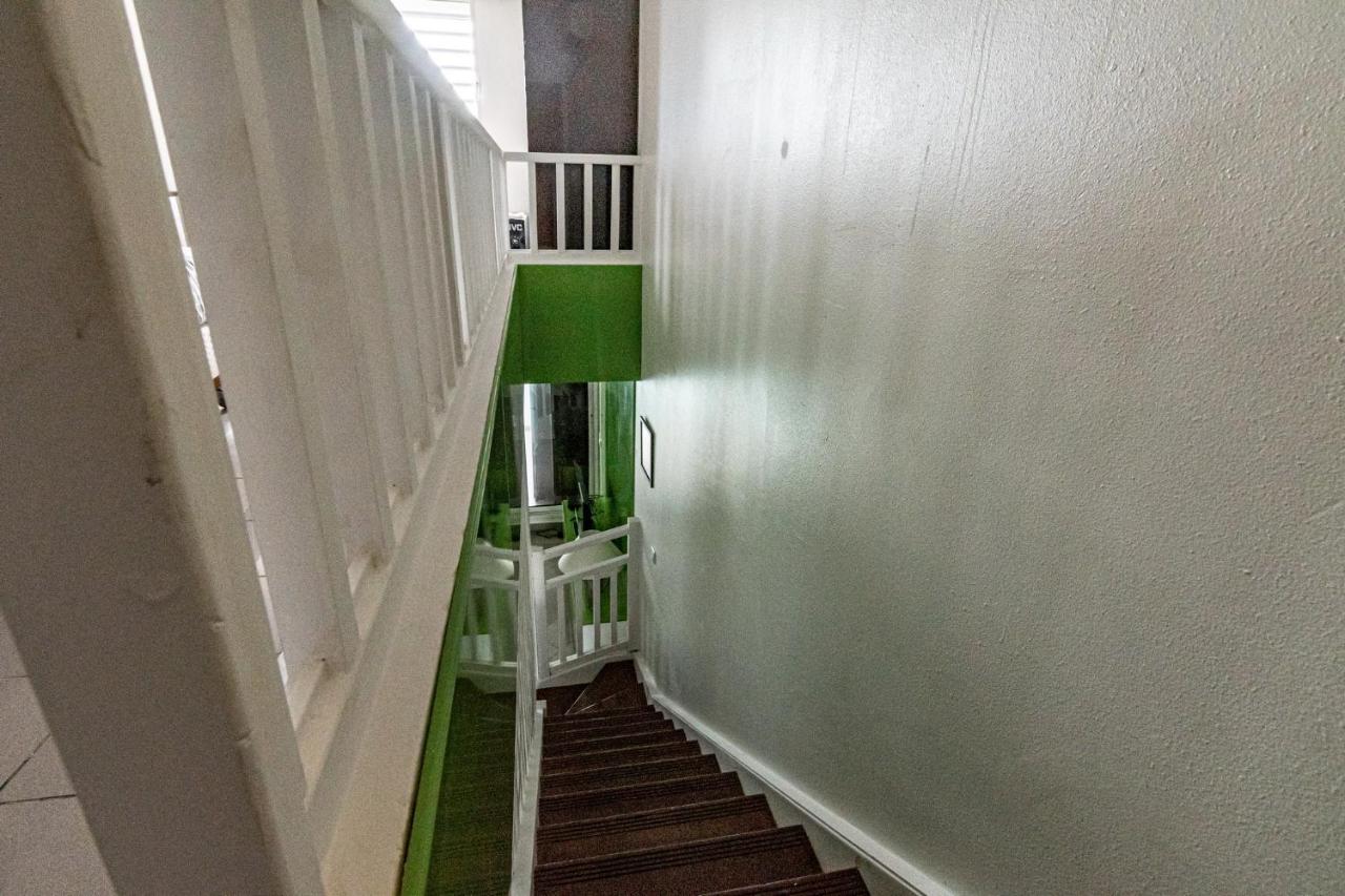 Studio En Duplex , Face A La Mer Le Gosier  Εξωτερικό φωτογραφία