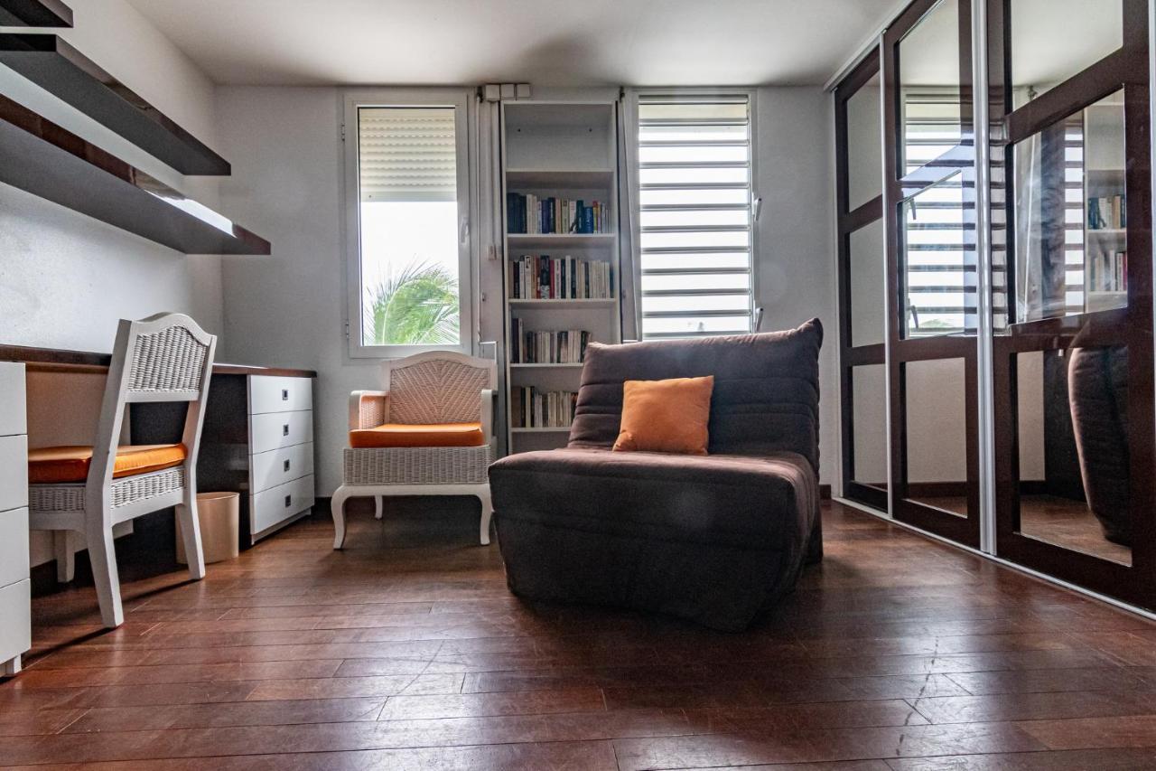 Studio En Duplex , Face A La Mer Le Gosier  Εξωτερικό φωτογραφία